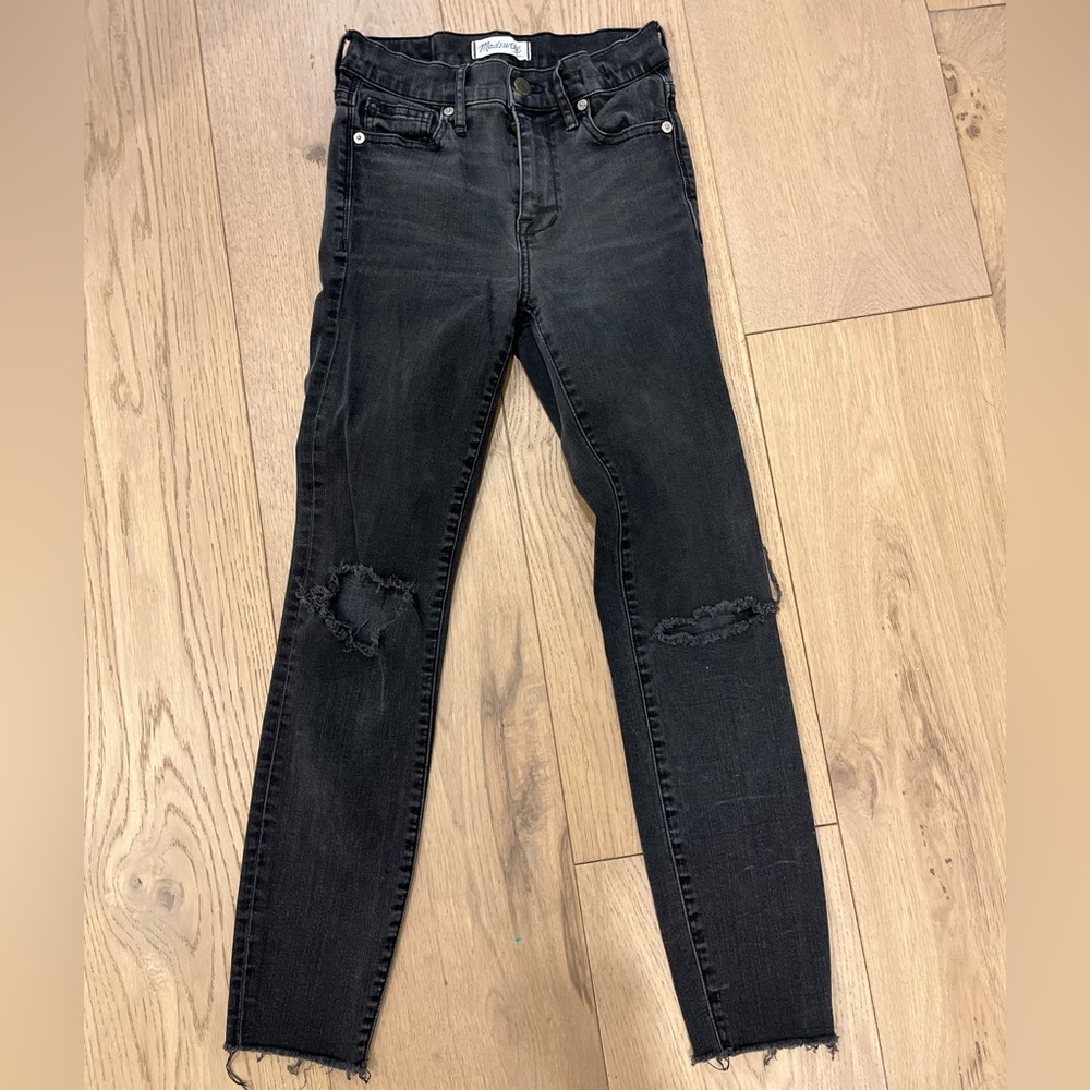 Madewell Black distressed high riser skinny 25